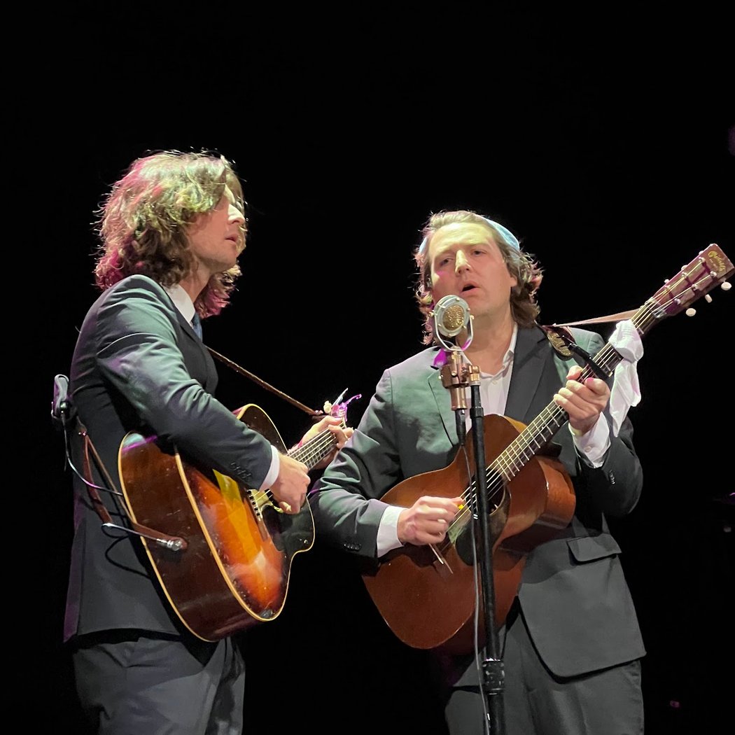 The 8 Nights of Hanukkah with Yo La Tengo 1